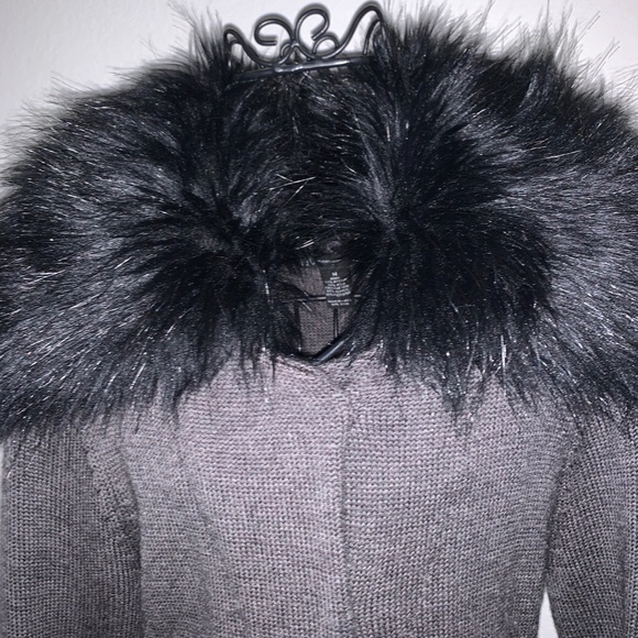 cardigan - Picture 3 of 10